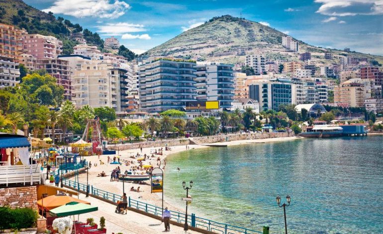 SEZONI TURISTIK I 2018-ës/ SHIFRAT: Në DY muaj erdhën 2.5 milionë të huaj
