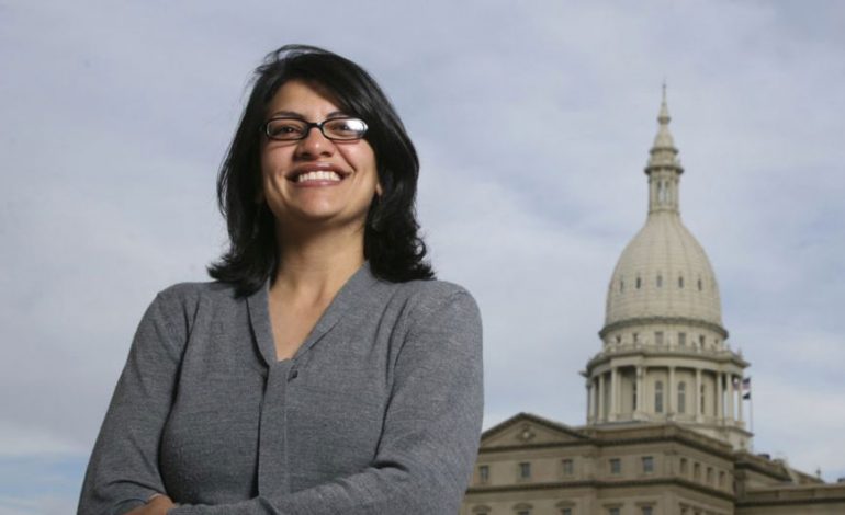 ISH LIGJVËNËSJA DEMOKRATE NË MIÇIGAN/ Rashida Tlaib gruaja e parë myslimane drejt Kongresit amerikan