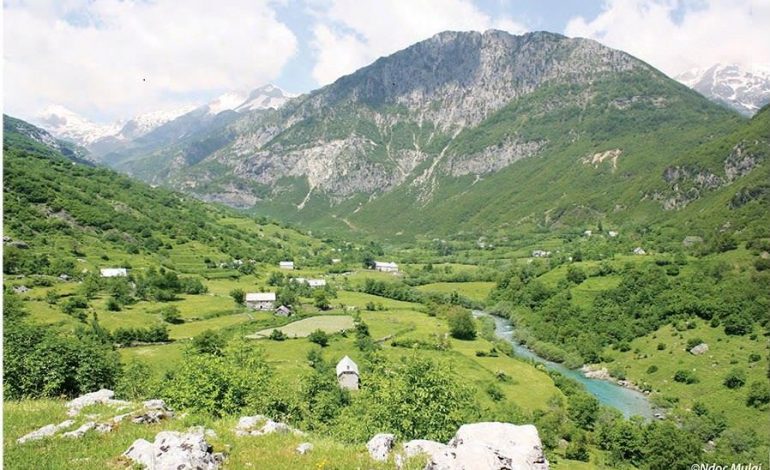 Kjo mrekulli nuk është as Austria, as Gjermania, por ndodhet në Tropojë…(FOTOT)