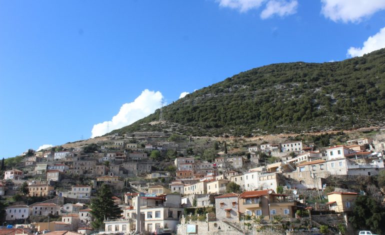 NDËRHYRJET E RËNDËSISHME/ Vunoi dhe Dhërmiu epiqendra turistike. Ja çfarë do të bëhet në…