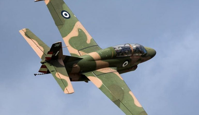 Rrëzohet aeroplani i ushtrisë greke, zhduket piloti