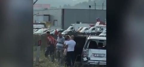 AKSIDENT NË AUTOSTRADË/ Del nga rruga MAKINA me tre pasagjerë. Shpëton nëna me foshnjen