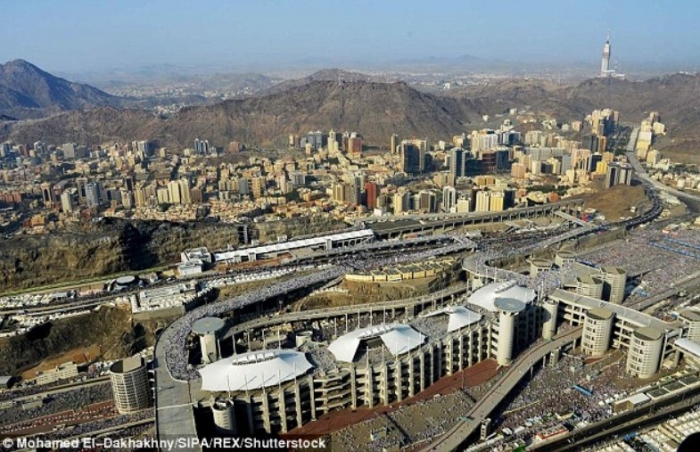 PAMJE TË RËNDA/ Arabia Saudite kryqëzon një burrë në shtyllë