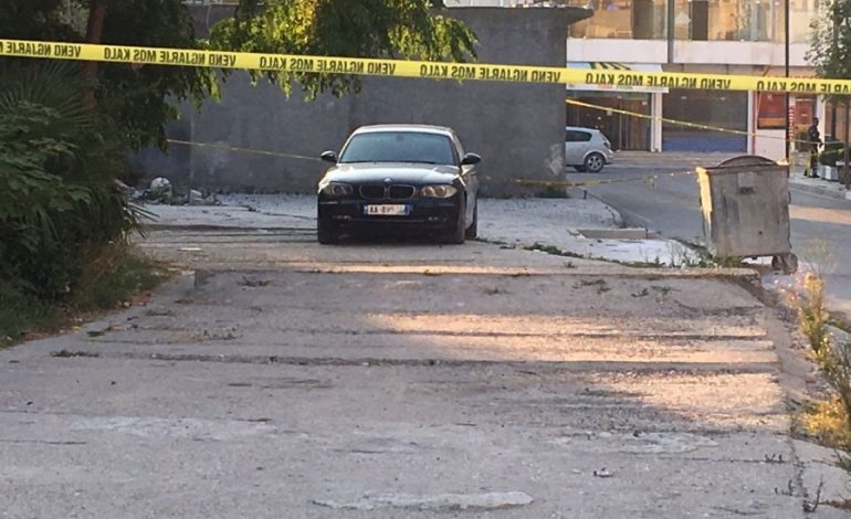 TRITOLI NË VLORË/ PAMJET nga rrethimi i Policisë. Makina dyshohet se… (VIDEO)