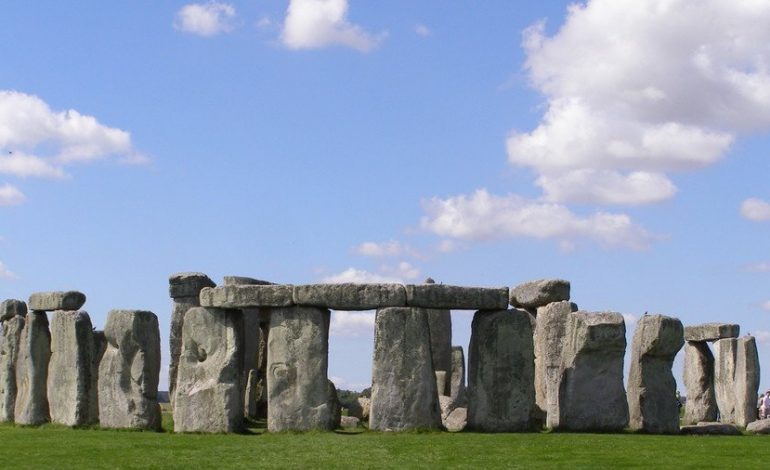 Kush e ndërtoi Stonehenge? Zbulohet e vërteta pas misterit më të madh të Anglisë, mbetjet…