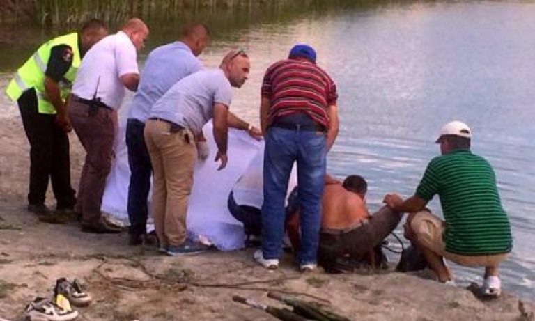 TRAGJIKE NË LEZHË/ Familjarët gjejnë trupin e pajetë të 29-vjeçarit në rezervuar. Po notonte kur…