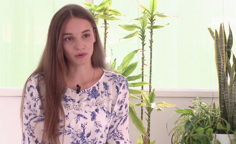 NJË SHQIPTARE NË POLITIKËN BELGE/ 16 vjeçarja zgjidhet ambasadore e…
