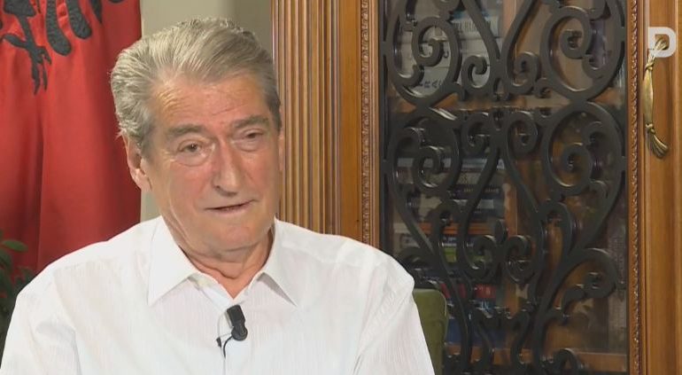 KONFERENCA E KRYEMINISTRAVE TË BALLKANIT/ Berisha: Më pak se gjysëm takimi! Munguan se nuk deshën t’u ngjiten pleshta në…