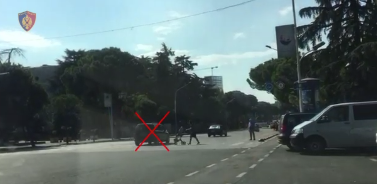 AKSIONI I POLICISË SË SHTETIT/ PAMJET nga KONTROLLI në Tiranë: 65 shoferë bien në “grackë”. Parakalime dhe…