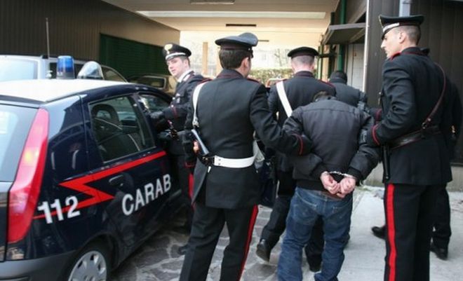 NË ARREST SHTËPIE POR PËRGATISTE HASHASH/ 21 vjeçari SHQIPTAR sërish në Polici. Në shtëpi iu gjendën…
