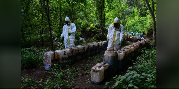 ZBULOHET LABORATORI I DROGËS/ Marina meksikane asgjësohen 50 ton metamfetaminë