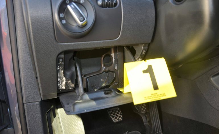 NDODH NË TIRANË/ 41 vjeçari me makinë LUKSOZE bie në “kurthin” e policisë. I gjendet sasi droge kur…