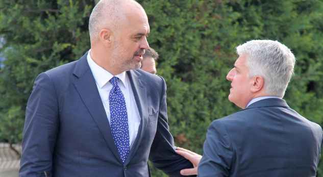 MAJKO NË KOSOVË/ Ministri: Nga 1 janari fillon lëvizja e lirë mes dy vendeve