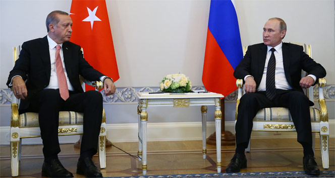TAKIMI I RRADHËS I DY KRERËVE/ Erdogani fton Putinin të diskutojnë në një restorant peshku në Stamboll