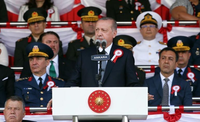 Erdogan bën thirrje për ushtri të fortë për mbrojtjen e vendit: Nuk do të mjaftohemi…