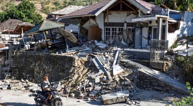 Tërmeti në ishujt indonezianë, 10 mijë persona evakuhen