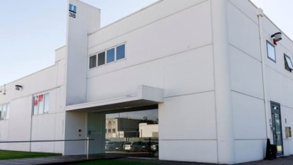 U GODIT NGA KRAHU I ROBOTIT NË PUNË/ Detajet: SHQIPTARI që vdiq kishte 20 vjet në Itali. Kompania i kishte…