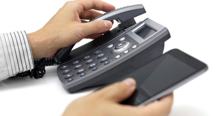 RISIA NË FRANCË/ Gati i testit për “zhdukjen” totale të telefonisë fikse