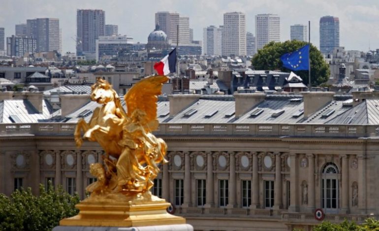 MARRËDHËNIET FRANCË-IRAN/ Parisi: Thirrje diplomatëve dhe zyrtarëve: Shmangni udhëtimet në Iran