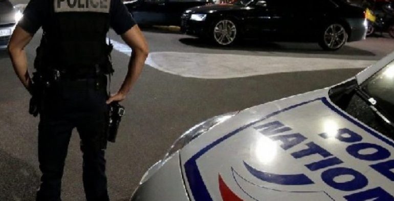 U SULMUA NGA DISA PERSONA/ Shqiptari gjendet i lidhur në banesë. Pas verifikimeve të policisë rezultoi se…