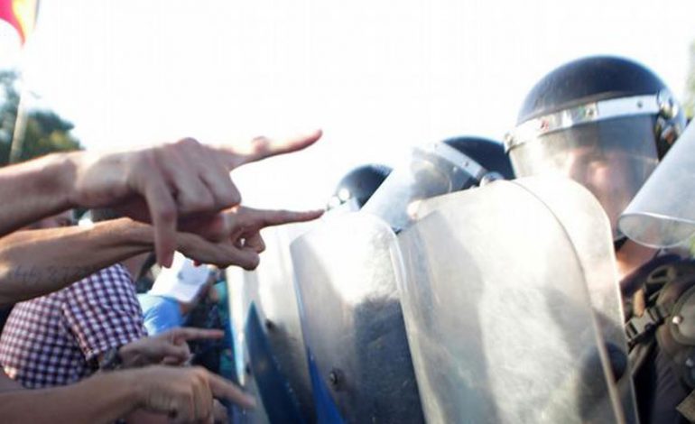 PROTESTAT NË RUMANI/ Sulmet ndaj presidentit: Ai nuk është nga tanët, nuk është rumun i vërtetë
