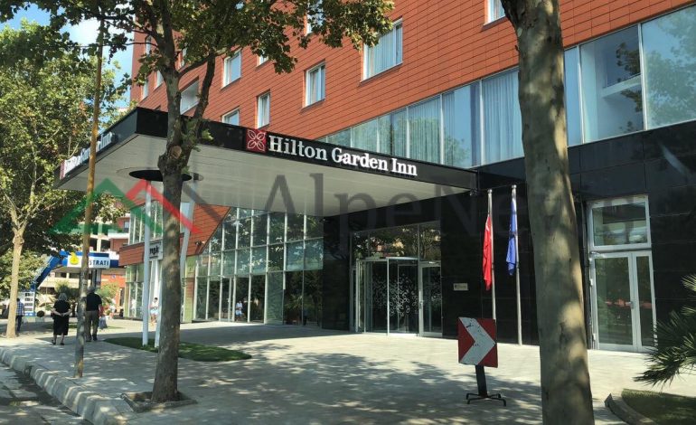 FOTOLAJM/ Rrjeti i hoteleve “Hilton” hap dyert në Shqipëri
