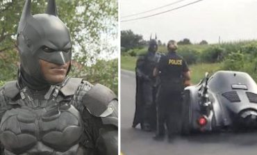 Policja ndalon Batmanin në Kanada, arsyeja do t'iu habisë