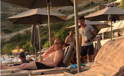 PAS VIZITËS NË VLORË/ Kryeministri Ramush Haradinaj relaksohet në Jalë (VIDEO)