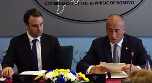 Britanikët vazhdojnë ndihmën teknike ndaj qeverisë së Kosovës në rekrutimin e pozitave të larta