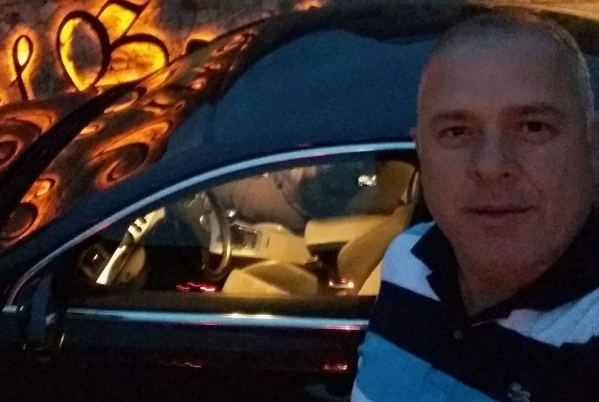SKANDALI/ Imami shqiptar AKUZOHET për përdhunimin e 19 vjeçares. E ëma: E çuam gjasme për të…