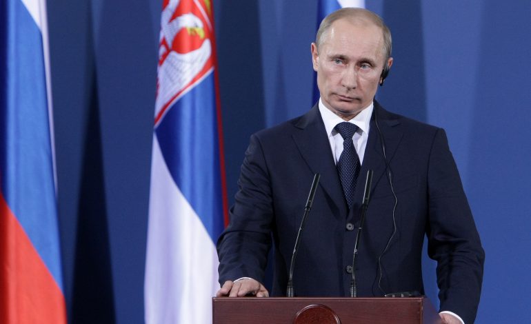 VIZITA NË BEOGRAD/ Serbia pret Vladimir Putin me 100 tanke, raketa e avionë lufte
