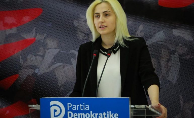 PD denoncon skemën: Si e shpëtoi Edi Rama nga VETTINGU gjyqtaren Brikena Ukperaj
