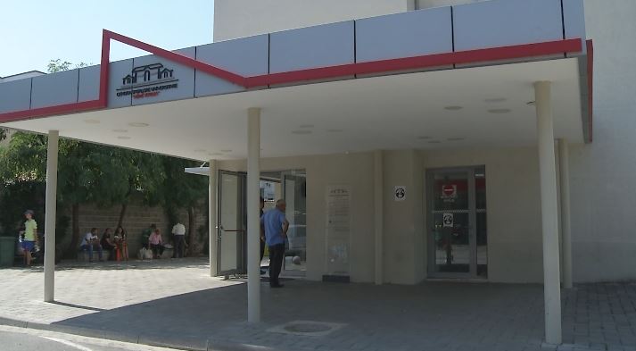 PAKUJDESIA NDAJ TË USHQYERIT/ QSUT në “alarm”: Çdo ditë nga 150 raste të reja