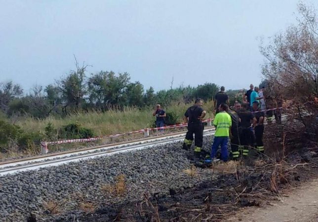 AKSIDENT TRAGJIK/ Po shkonin në plazh, nëna me dy fëmijët merren para nga treni në Itali