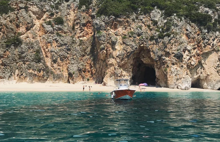 MIRËMËNGJES NGA JALA/ Pamjet: Ja si duket gjiri fantastik i jugut sot (FOTO)