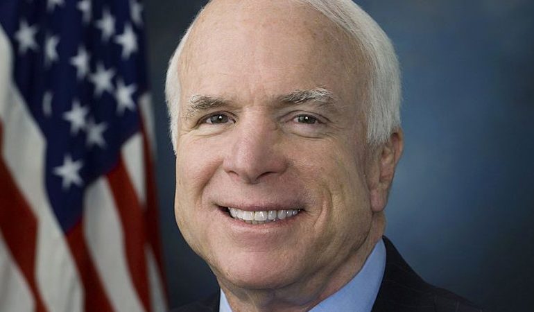 INTERVISTA/ Dael Dervishi: Njohja me John McCain, pse ishte mirënjohës për rolin e Shqipërisë