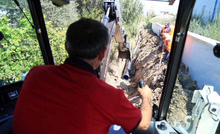 INVESTIMET NË INFRASTRUKTURË/ Rrjet i ri kanalizimesh në zonën e autostradës