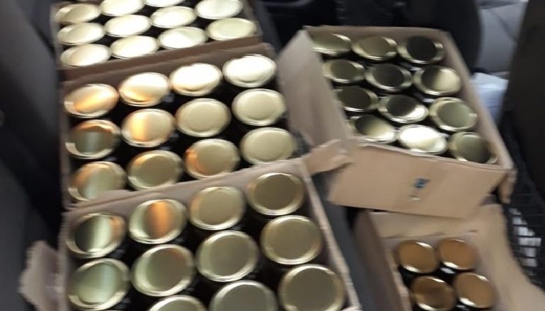 VININ NGA GREQIA/ AKU bllokon në doganë mjaltë dhe impute bujqësore të padeklaruara