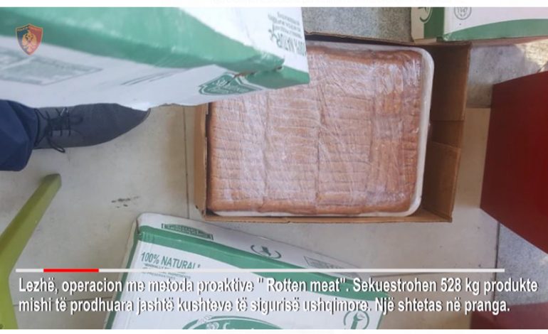 528 KILOGRAMË MISH I KALBUR/ VIDEO: Ja ku prodhoheshin QOFTET për “fast-food”-et e Shqipërisë