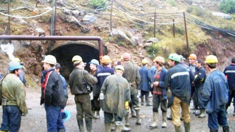 ÇFARË PO NDODH NË BULQIZË/ Minatorët që u plagosën e ata që VDIQËN TRAGJIKISHT. Nga 20 vjeçari tek…