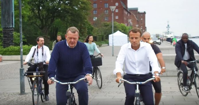 E PAZAKONTË/ DY liderat botërorë kryejnë takimin e tyre me… biçikletë (VIDEO)