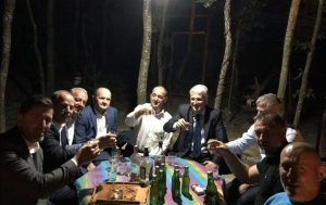 PANDELI MAJKO PËRGJIGJE BEOGRADIT/ Jugosllavia s’ekziston më, ëndrrat me ndryshim kufijsh kanë…