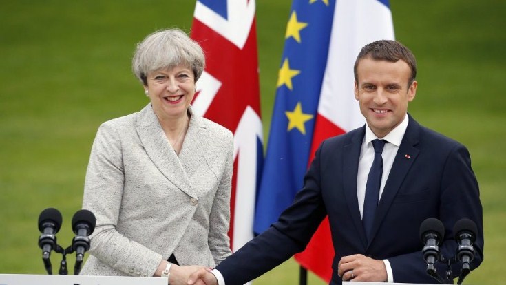 TAKIMI MAY-MACRON/ Presidenti francez: Nuk diskutuam për Brexit, ne i kemi…