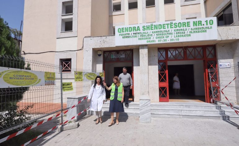 REFORMA NË SHËNDETËSI/ Manastirliu: Brenda vitit gati të sistemuara 80 qendra për qytetarët. Investimi i plotë