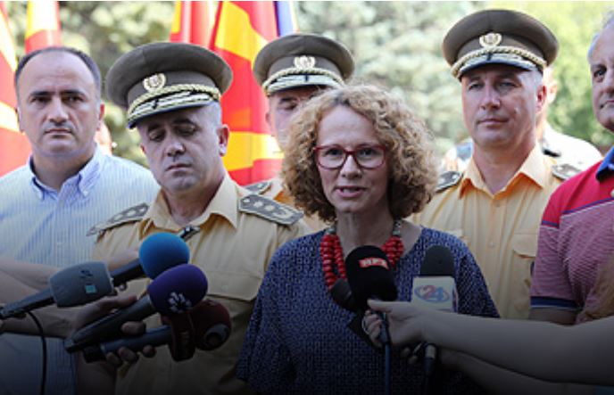 REFERENDUMI NË MAQEDONI/ Ministria e Mbrojtjes ofron 1 milion euro për fushatën