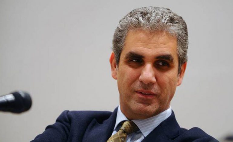 Disfata e parë në Parlament e qeverisë euroskeptike. Bie kandidatura për kreun e Rait