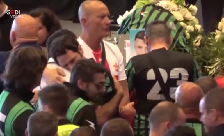 SHEMBJA E URËS NË GENOVA/ VIDEO: Momentet prekëse të familjarëve të DY shqiptarëve që vdiqën