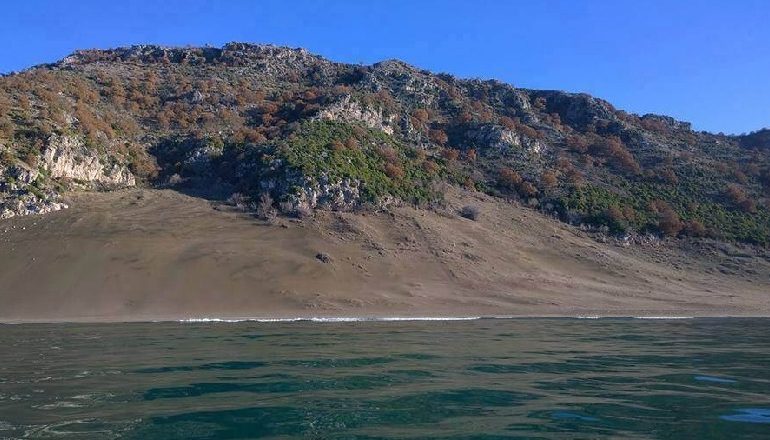 E FUNDIT/ Mbytet i MITURI në lumë. Kishte hyrë për t’u larë