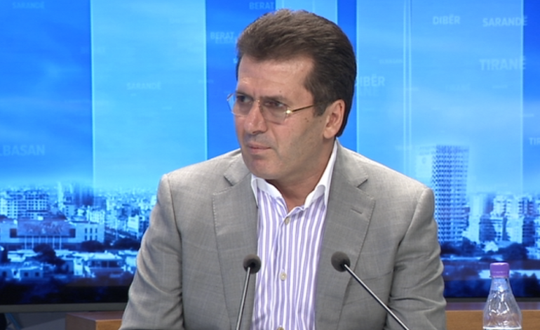 ÇËSHTJA E KUFIJVE/ Mediu: Thaçi i vetëm në këtë pozicion, Tirana zyrtare heshtje vrastare