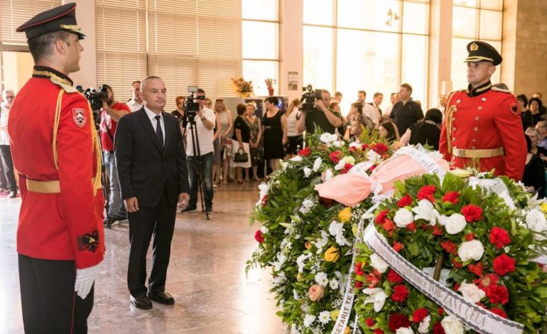 HOMAZHET PËR GAQO ÇAKON/ Presidenti Meta: Këndoi për popullin tonë, trashëgimi…